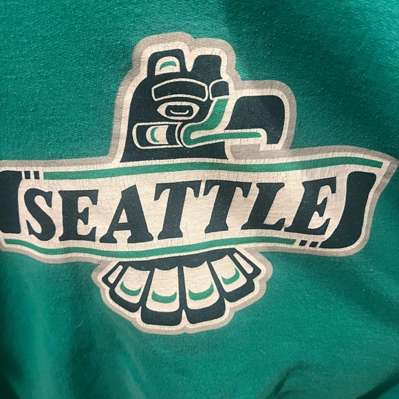 Seattle Graphic Green Men's Sweater - Picture 3 of 5
